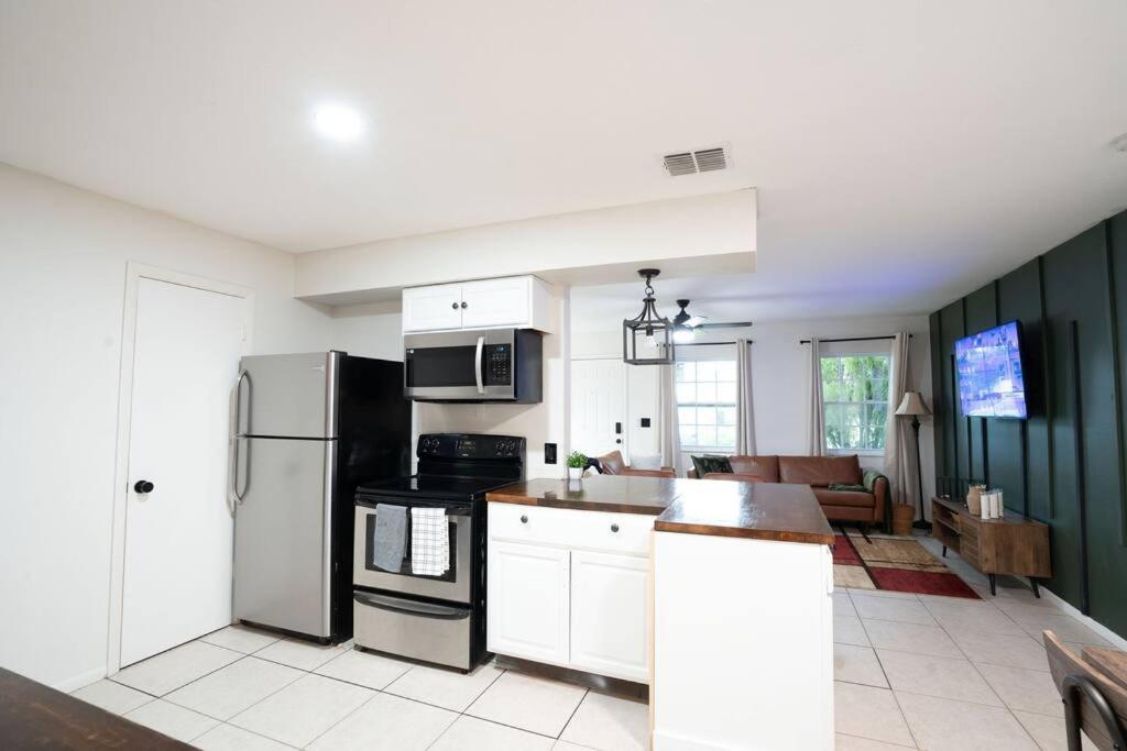 Modern 3br Farmhouse Near Attractions Parks & More Casa de férias Kissimmee