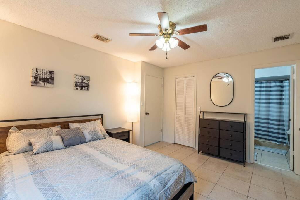 Casa de férias Modern 3br Farmhouse Near Attractions Parks & More Kissimmee